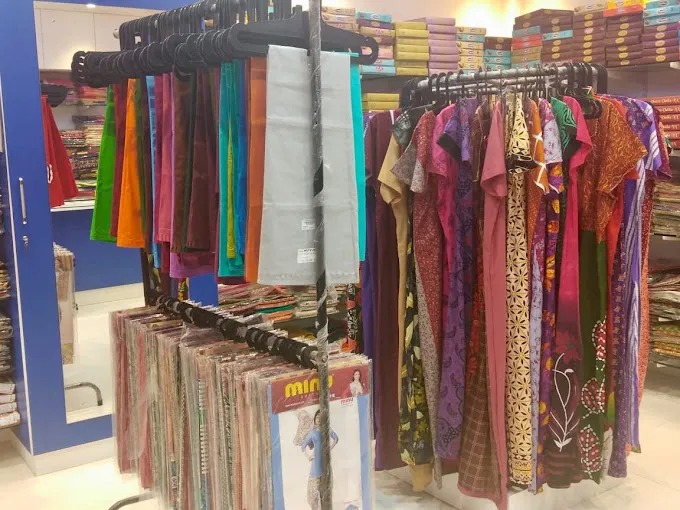 Pudavaikadai Sarees and Accessories